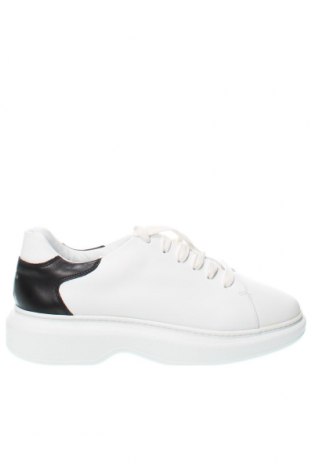 Дамски обувки Copenhagen Shoes, Размер 40, Цвят Бял, Цена 111,65 лв.