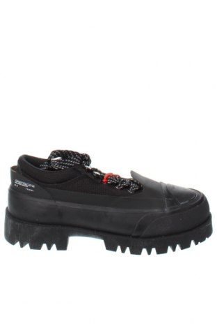 Дамски обувки Diesel, Размер 35, Цвят Черен, Цена 187,20 лв.