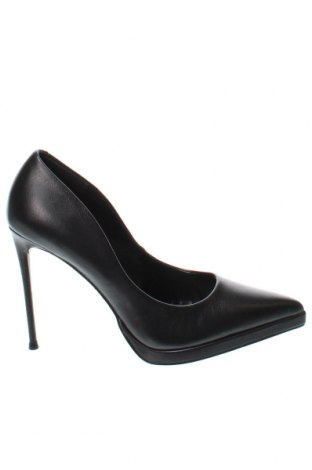 Дамски обувки Steve Madden, Размер 40, Цвят Черен, Цена 91,35 лв.