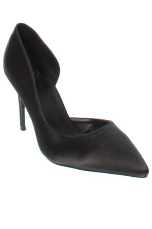 Дамски обувки United Fashion, Размер 38, Цвят Черен, Цена 31,20 лв.
