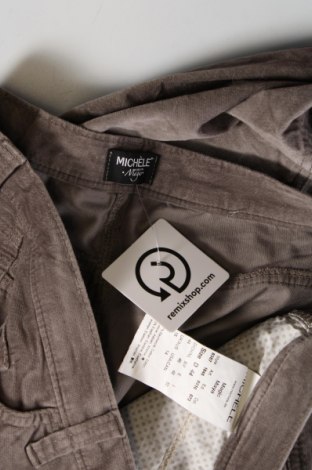 Pantaloni de femei, Mărime XL, Culoare Gri, Preț 32,43 Lei