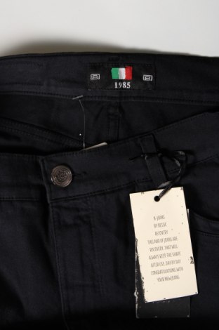 Damenhose B2, Größe M, Farbe Blau, Preis € 6,82