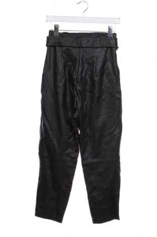 Γυναικείο παντελόνι Bershka, Μέγεθος XXS, Χρώμα Μαύρο, Τιμή 8,01 €
