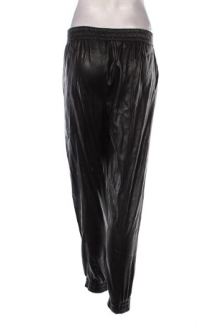Pantaloni de femei Bershka, Mărime M, Culoare Negru, Preț 23,85 Lei