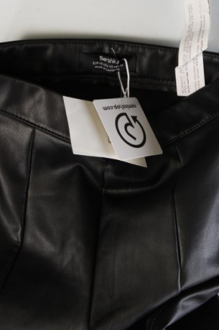 Damenhose Bershka, Größe XS, Farbe Schwarz, Preis € 6,40