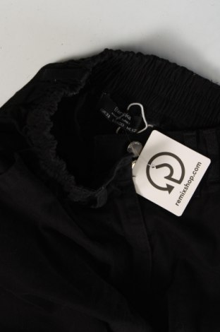 Γυναικείο παντελόνι Bershka, Μέγεθος XXS, Χρώμα Μαύρο, Τιμή 4,84 €
