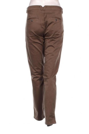 Дамски панталон Bershka, Размер L, Цвят Зелен, Цена 17,60 лв.