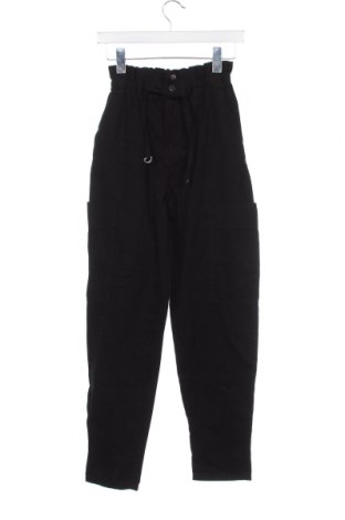 Дамски панталон Bershka, Размер XS, Цвят Черен, Цена 17,60 лв.