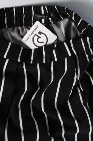 Damenhose Bershka, Größe S, Farbe Schwarz, Preis 20,18 €