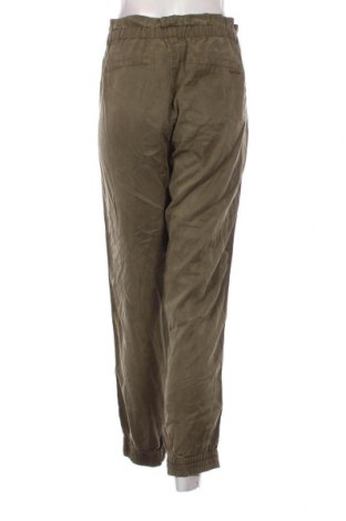 Дамски панталон Comma,, Размер L, Цвят Зелен, Цена 27,20 лв.