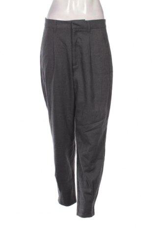 Pantaloni de femei Copenhagen Muse, Mărime M, Culoare Gri, Preț 123,02 Lei