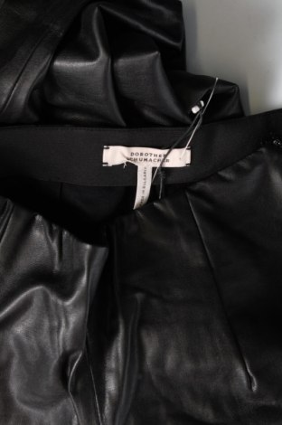 Дамски панталон Dorothee Schumacher, Размер S, Цвят Черен, Цена 95,20 лв.
