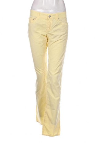 Дамски панталон Gas, Размер L, Цвят Жълт, Цена 47,61 лв.
