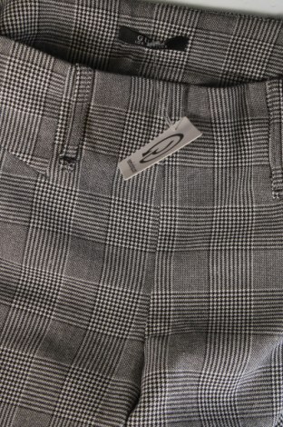 Дамски панталон Guess, Размер XS, Цвят Многоцветен, Цена 37,50 лв.
