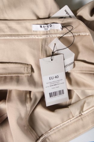 Γυναικείο παντελόνι NA-KD, Μέγεθος M, Χρώμα  Μπέζ, Τιμή 24,26 €