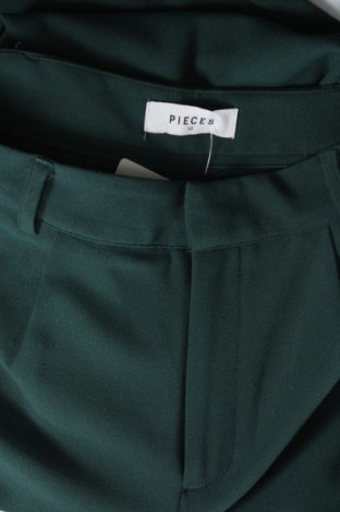 Дамски панталон Pieces, Размер XS, Цвят Зелен, Цена 12,98 лв.