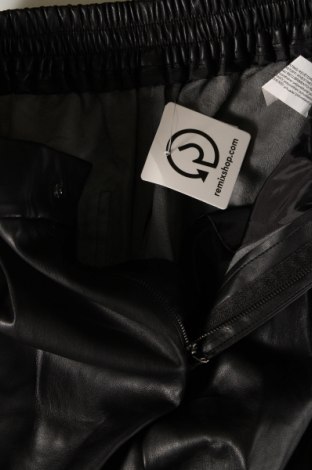 Γυναικείο παντελόνι Pull&Bear, Μέγεθος S, Χρώμα Μαύρο, Τιμή 4,49 €