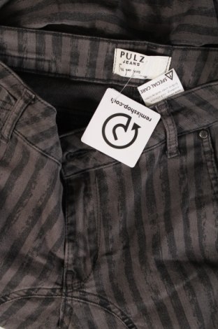 Дамски панталон Pulz Jeans, Размер M, Цвят Многоцветен, Цена 8,20 лв.