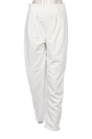 Дамски панталон SHEIN, Размер M, Цвят Бял, Цена 43,01 лв.