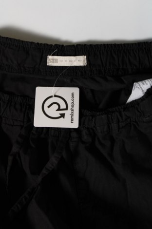 Pantaloni de femei Stradivarius, Mărime M, Culoare Negru, Preț 40,50 Lei