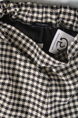 Dámské kalhoty  Trendyol, Velikost XS, Barva Černá, Cena  344,00 Kč