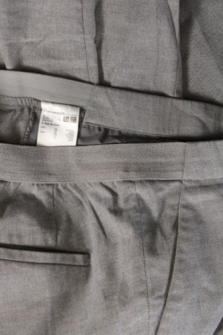 Pantaloni de femei Uniqlo, Mărime S, Culoare Gri, Preț 32,37 Lei