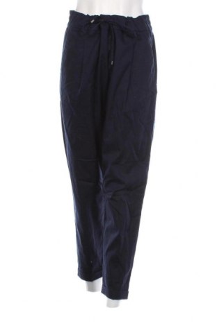 Pantaloni de femei United Colors Of Benetton, Mărime M, Culoare Albastru, Preț 47,20 Lei