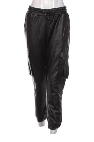 Дамски панталон Urban Classics, Размер S, Цвят Черен, Цена 13,60 лв.