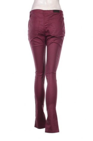 Дамски панталон Vero Moda, Размер M, Цвят Лилав, Цена 21,56 лв.