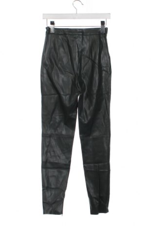 Дамски панталон Zara, Размер XS, Цвят Зелен, Цена 7,29 лв.