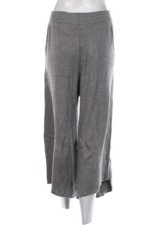 Pantaloni de femei Zara, Mărime M, Culoare Gri, Preț 88,82 Lei