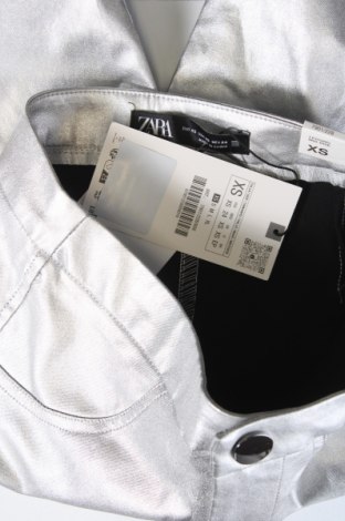 Дамски панталон Zara, Размер XS, Цвят Сребрист, Цена 43,79 лв.
