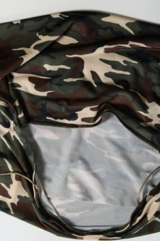 Γυναικείο αμάνικο μπλουζάκι, Μέγεθος M, Χρώμα Πολύχρωμο, Τιμή 12,63 €