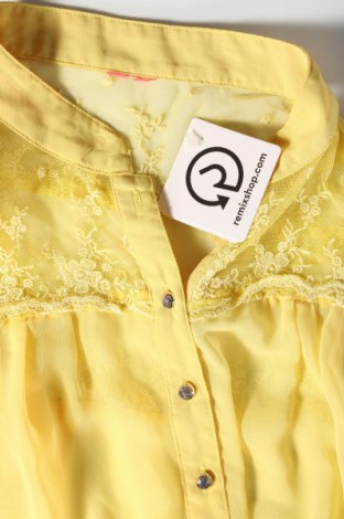 Γυναικείο αμάνικο μπλουζάκι, Μέγεθος M, Χρώμα Κίτρινο, Τιμή 3,18 €