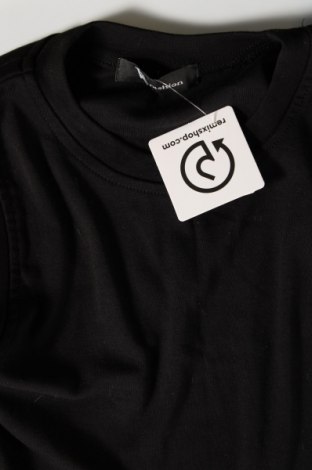 Tricou de damă, Mărime S, Culoare Negru, Preț 15,92 Lei