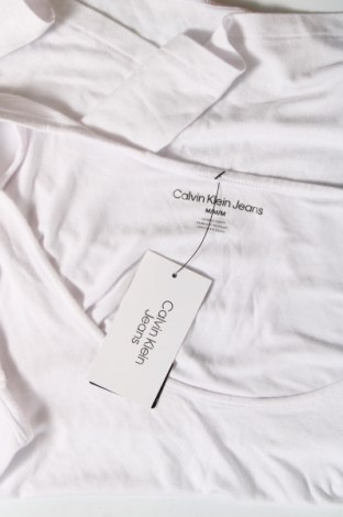 Damentop Calvin Klein Jeans, Größe M, Farbe Weiß, Preis 22,18 €