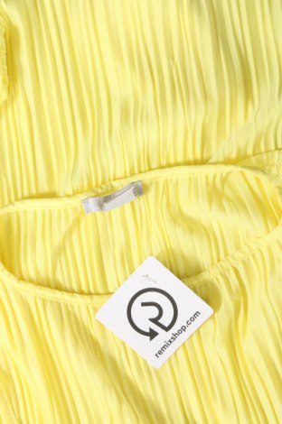 Γυναικείο αμάνικο μπλουζάκι H&M, Μέγεθος XS, Χρώμα Κίτρινο, Τιμή 7,83 €
