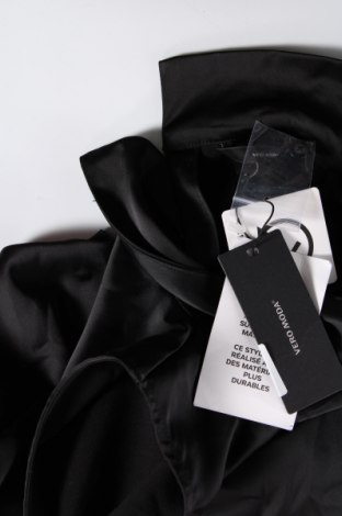 Γυναικείο αμάνικο μπλουζάκι Vero Moda, Μέγεθος M, Χρώμα Μαύρο, Τιμή 8,09 €