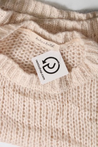 Дамски пуловер Amelie & Amelie, Размер M, Цвят Бежов, Цена 11,60 лв.