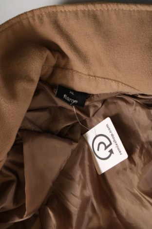 Дамско палто Flame, Размер XL, Цвят Кафяв, Цена 53,50 лв.