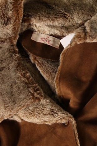 Дамско палто She, Размер M, Цвят Кафяв, Цена 59,92 лв.