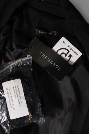 Palton de femei Trendyol, Mărime M, Culoare Negru, Preț 340,79 Lei