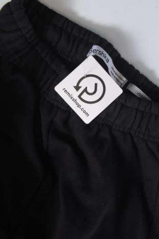 Pantaloni trening de femei Bershka, Mărime XS, Culoare Negru, Preț 28,62 Lei