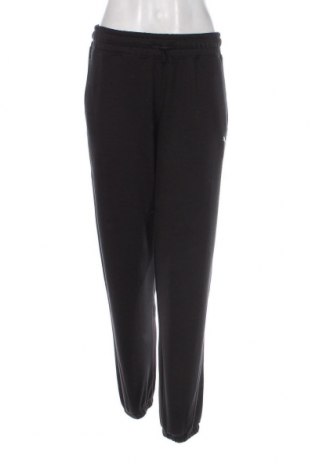 Γυναικείο αθλητικό παντελόνι PUMA, Μέγεθος S, Χρώμα Μαύρο, Τιμή 19,18 €