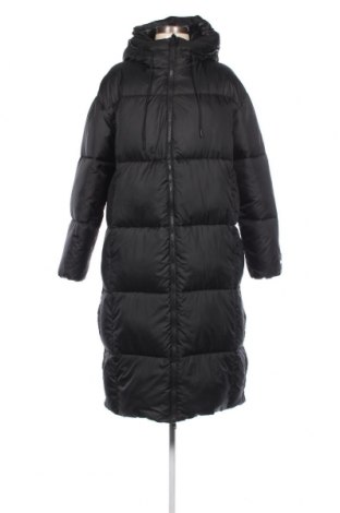 Dámska bunda  Hugo Boss, Veľkosť XS, Farba Čierna, Cena  288,14 €