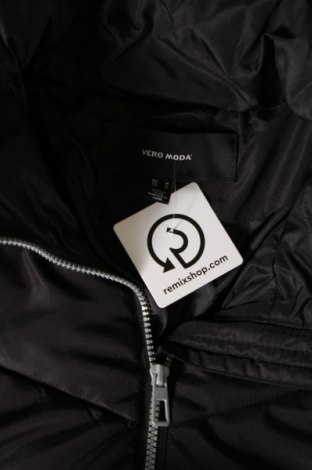 Γυναικείο μπουφάν Vero Moda, Μέγεθος M, Χρώμα Μαύρο, Τιμή 28,28 €