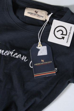 Dziecięcy T-shirt American College, Rozmiar 7-8y/ 128-134 cm, Kolor Niebieski, Cena 38,01 zł