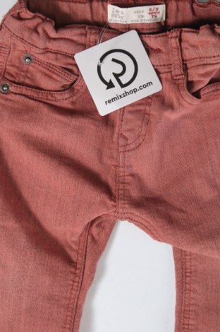 Dětské džíny  Zara, Velikost 6-9m/ 68-74 cm, Barva Červená, Cena  123,00 Kč