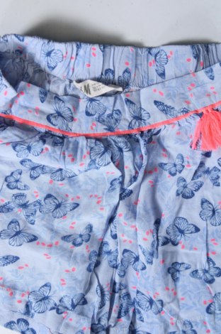 Детски къс панталон H&M, Размер 6-7y/ 122-128 см, Цвят Многоцветен, Цена 16,00 лв.