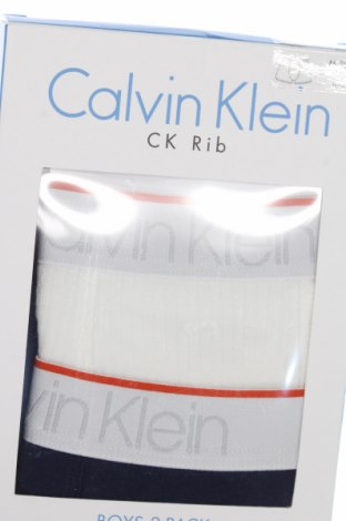 Детски комплект Calvin Klein, Размер 10-11y/ 146-152 см, Цвят Многоцветен, Цена 50,15 лв.